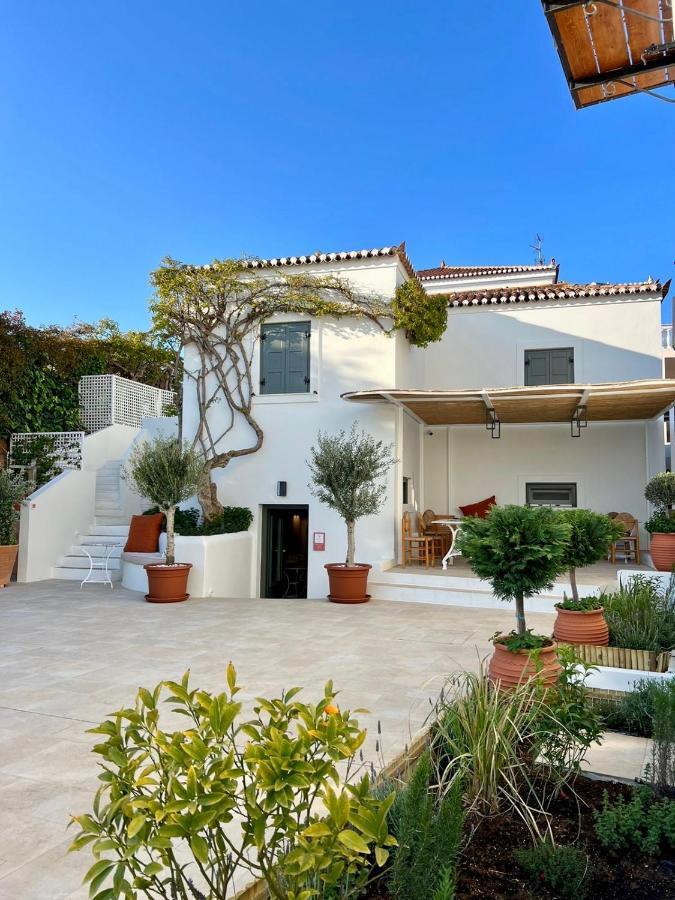 Yayaki Spetses 호텔 외부 사진